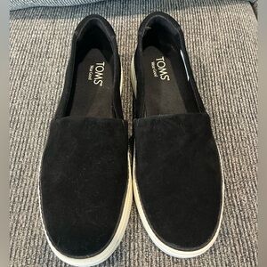 TOMS Women's Kameron Black Suede Slip-on Size 8.5